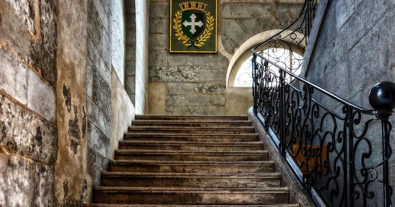 Quelle solution pour fermer un escalier selon votre logement