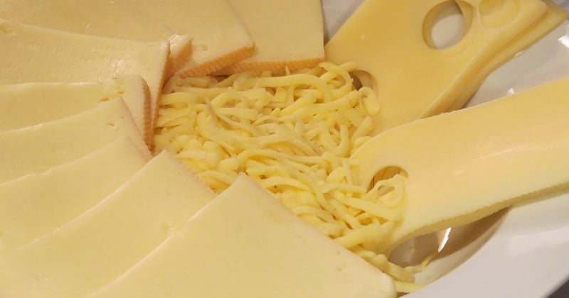 Quel appareil à raclette choisir pour des soirées réussies