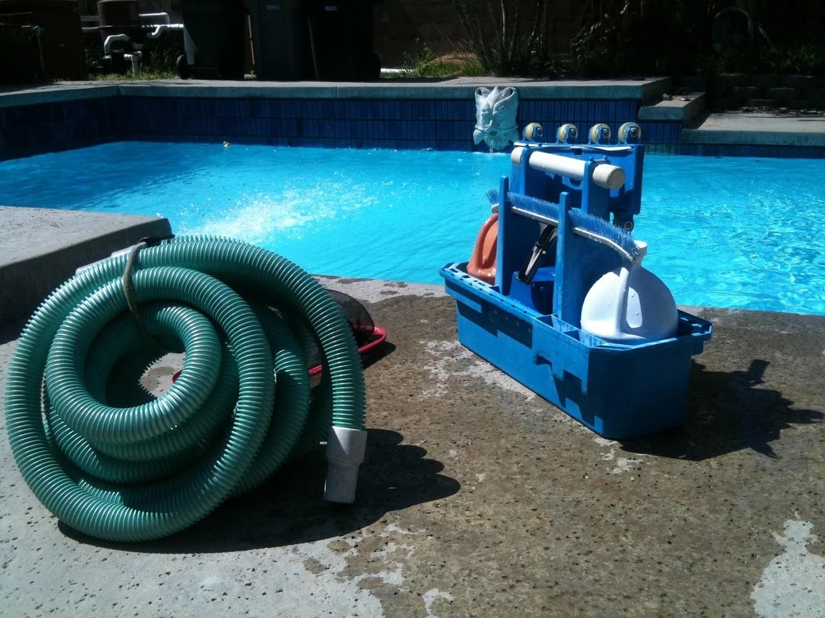 Comment enlever l'air dans une pompe de piscine : la méthode pas-à-pas